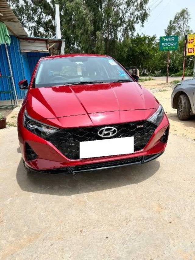 https://images10.gaadi.com/usedcar_image/4540883/original/processed_31f9061e-285a-433c-b575-c7226927eee5.jpeg?imwidth=6400