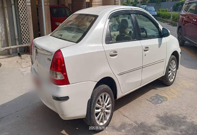 https://images10.gaadi.com/usedcar_image/4540887/original/673656cd-3c2a-4de3-9997-e070af96b95f.?imwidth=6401