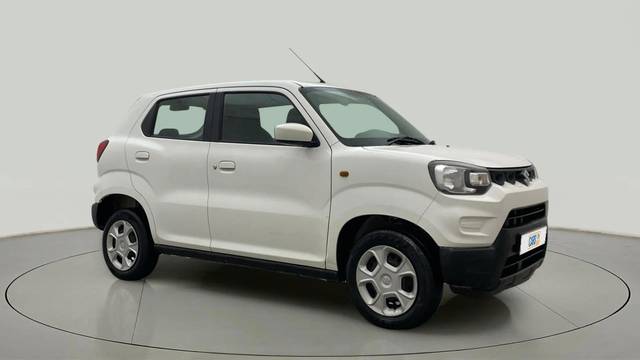 https://images10.gaadi.com/usedcar_image/4540898/original/076a2ab0ff664ecee36218acbf40fa8f.jpg?imwidth=6400