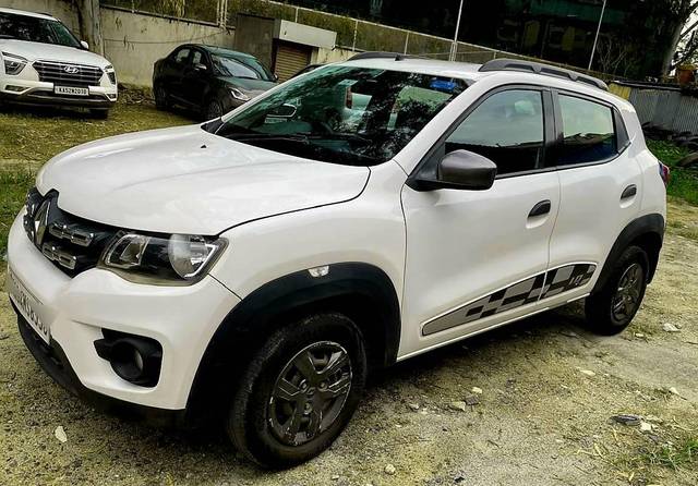 https://images10.gaadi.com/usedcar_image/4540907/original/processed_9c9faf9a08171d8dcdd6d0fa95906743.jpg?imwidth=6400