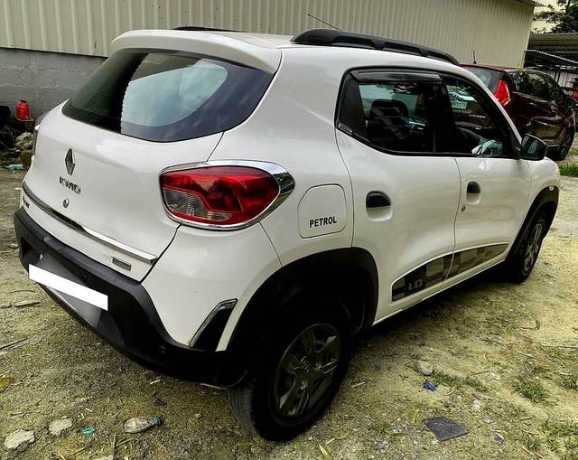 https://images10.gaadi.com/usedcar_image/4540907/original/processed_bfe1a629e9bc64d28083496e537bd4d6.jpg?imwidth=6401