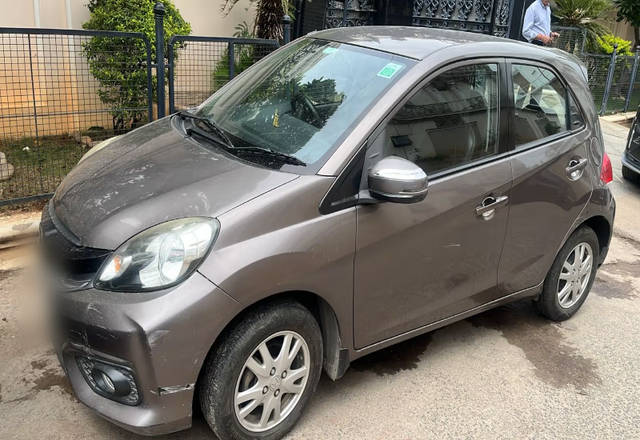 https://images10.gaadi.com/usedcar_image/4540920/original/0cdf88dd-6520-41c7-b676-40f8b59e7371.?imwidth=6400