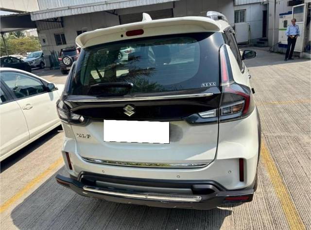 https://images10.gaadi.com/usedcar_image/4540952/original/processed_168a9dbe-0b9c-46b2-8fef-09fa81527464.jpeg?imwidth=6401