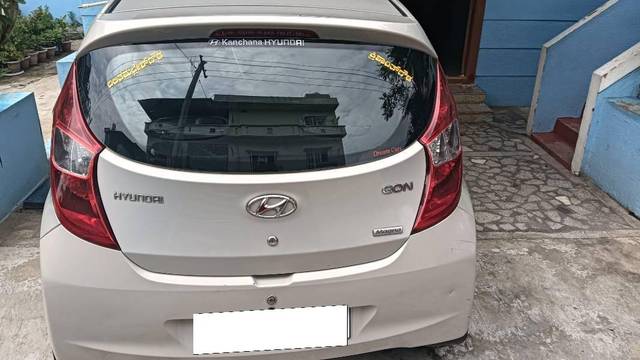 https://images10.gaadi.com/usedcar_image/4540956/original/processed_383634c5-ef33-4459-afff-38cbe06385ce.jpg?imwidth=6402