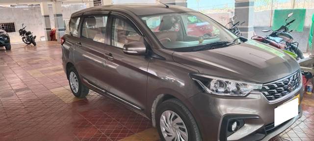 https://images10.gaadi.com/usedcar_image/4540969/original/processed_dbc78f62-4b47-451e-992b-fef1714562e1.jpg?imwidth=6400