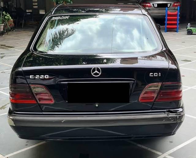 https://images10.gaadi.com/usedcar_image/4540976/original/processed_0bdb057f-4a58-41fc-8b6f-874d82260668.jpg?imwidth=6402