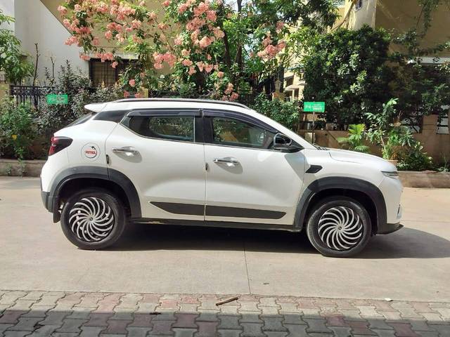 https://images10.gaadi.com/usedcar_image/4540977/original/processed_c53e3d0b6c89db73077ae16d1e880a48.jpg?imwidth=6401