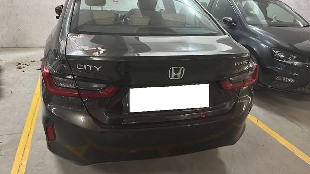 https://images10.gaadi.com/usedcar_image/4541049/original/processed_79f40f4e-8542-4a6c-ab27-46ec7bcc76ce.jpeg?imwidth=6402