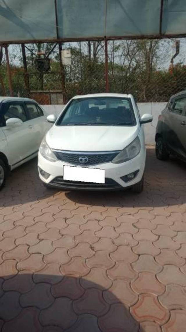 https://images10.gaadi.com/usedcar_image/4541074/original/processed_dafbfc40-28ac-4e19-8922-cfbb32262b9e.jpg?imwidth=6402