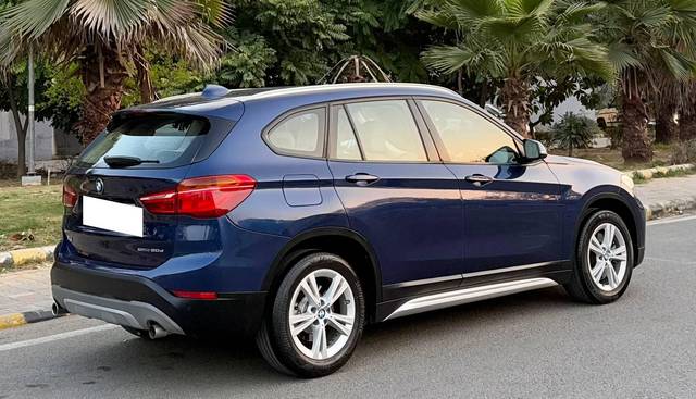 https://images10.gaadi.com/usedcar_image/4541134/original/processed_95cb01a7776e22b9df297e9161e93f23.jpeg?imwidth=6402