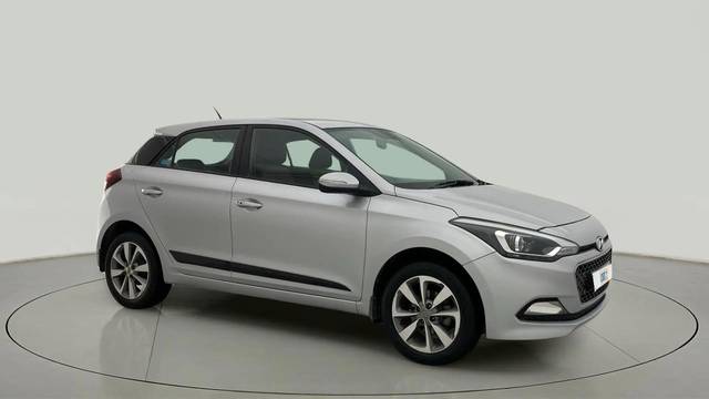 https://images10.gaadi.com/usedcar_image/4541135/original/a20a52372ecd14a607e0a15506ac76bf.jpg?imwidth=6400