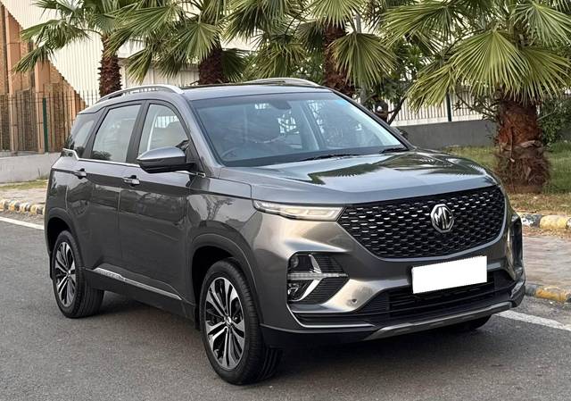 https://images10.gaadi.com/usedcar_image/4541136/original/processed_85355a9bcdae079a1db26e9f9d7d01e7.jpeg?imwidth=6400