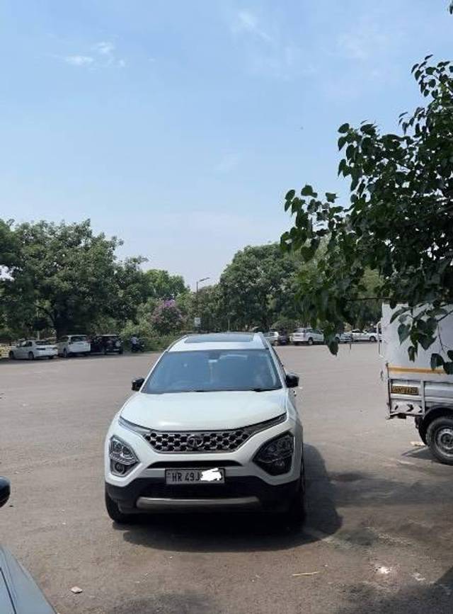 https://images10.gaadi.com/usedcar_image/4541144/original/processed_ecc3e7c8-5d72-4ae4-a324-cee133768644.jpeg?imwidth=6400