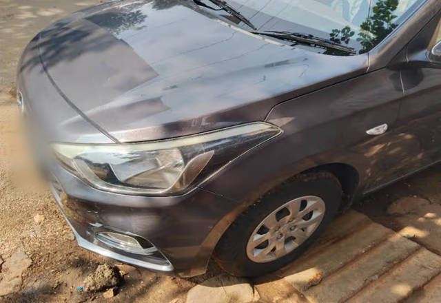 https://images10.gaadi.com/usedcar_image/4541153/original/edb280a5-4dbf-49ff-9ca7-218695e077ac.?imwidth=6401