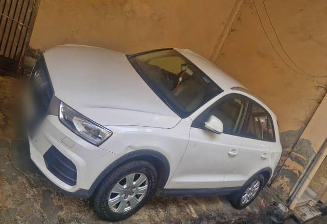 https://images10.gaadi.com/usedcar_image/4541154/original/bfdb9733-9a06-48c8-b492-9908293a36e6.?imwidth=6402