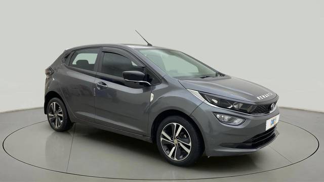 https://images10.gaadi.com/usedcar_image/4541155/original/eb8e034c6cd2c9124b884fc60f77d610.jpg?imwidth=6400