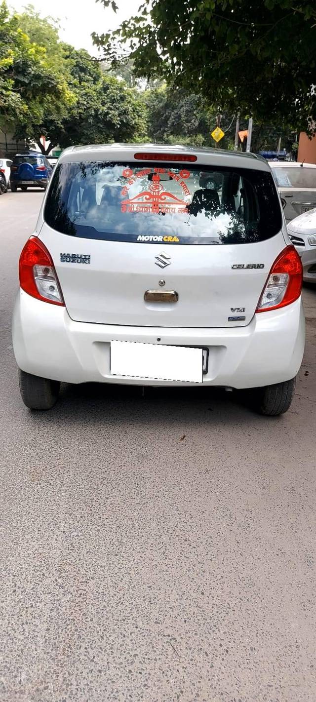https://images10.gaadi.com/usedcar_image/4541165/original/processed_9d6736f2-11e4-4a57-8acf-a1876aff1353.jpg?imwidth=6400