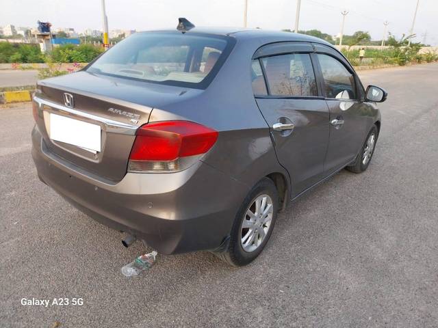 https://images10.gaadi.com/usedcar_image/4541189/original/processed_2907d4565b40ff1b0270794110fc9ada.jpg?imwidth=6401