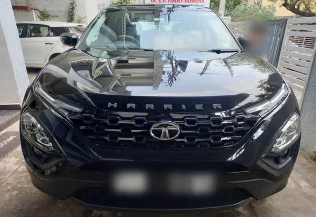 https://images10.gaadi.com/usedcar_image/4541199/original/e33fdee6-de15-47ee-877e-d5b99e25a970.?imwidth=6400