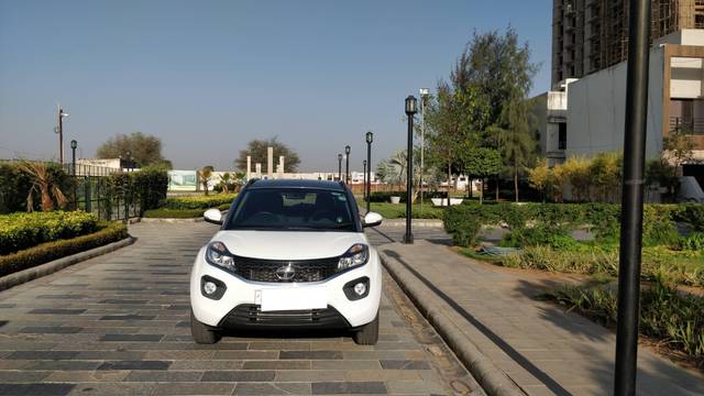 https://images10.gaadi.com/usedcar_image/4541241/original/processed_08e2c3f9-7b79-4766-9f71-5e815437afa9.jpg?imwidth=6400
