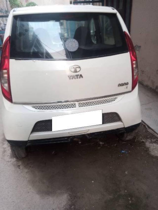 https://images10.gaadi.com/usedcar_image/4541243/original/processed_4f388d3c-2b80-4a6e-87bb-bb8470683329.jpg?imwidth=6400