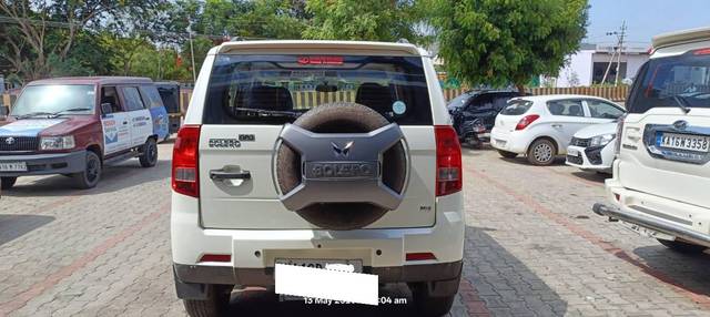 https://images10.gaadi.com/usedcar_image/4541254/original/processed_f71639e1-16a4-41ee-b895-7455b6e68961.jpg?imwidth=6401