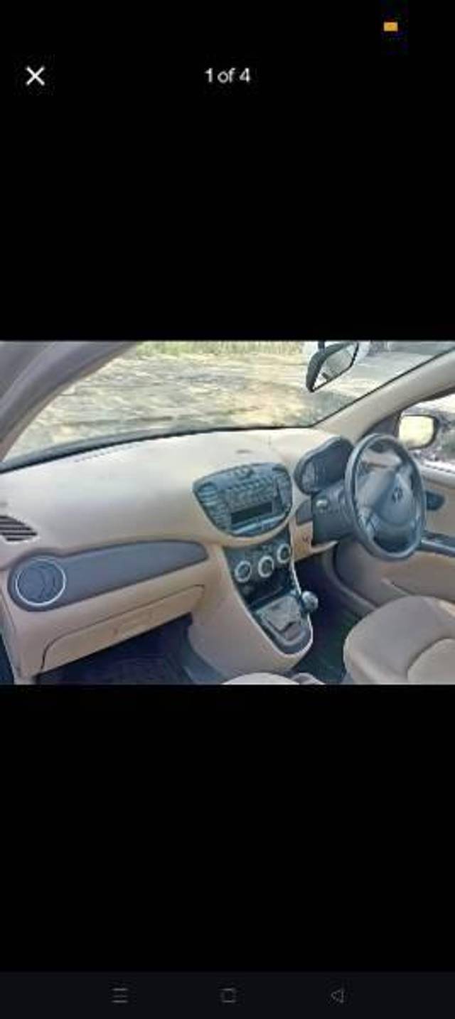 https://images10.gaadi.com/usedcar_image/4541341/original/processed_60fad1e8-3c06-40e4-bd29-34a582d0d1b5.jpg?imwidth=6402