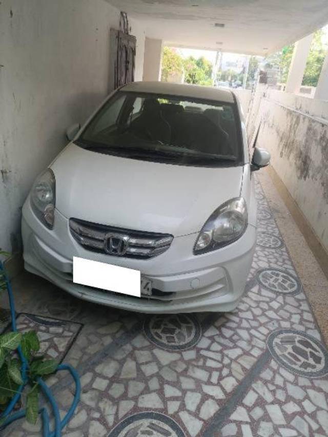 https://images10.gaadi.com/usedcar_image/4541344/original/processed_457b4db3-d613-44dc-be75-907ac66e9987.jpg?imwidth=6400