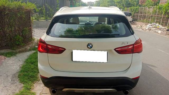 https://images10.gaadi.com/usedcar_image/4541347/original/processed_82d52418-b0d0-45df-b56e-183d9a81ce4e.jpeg?imwidth=6402