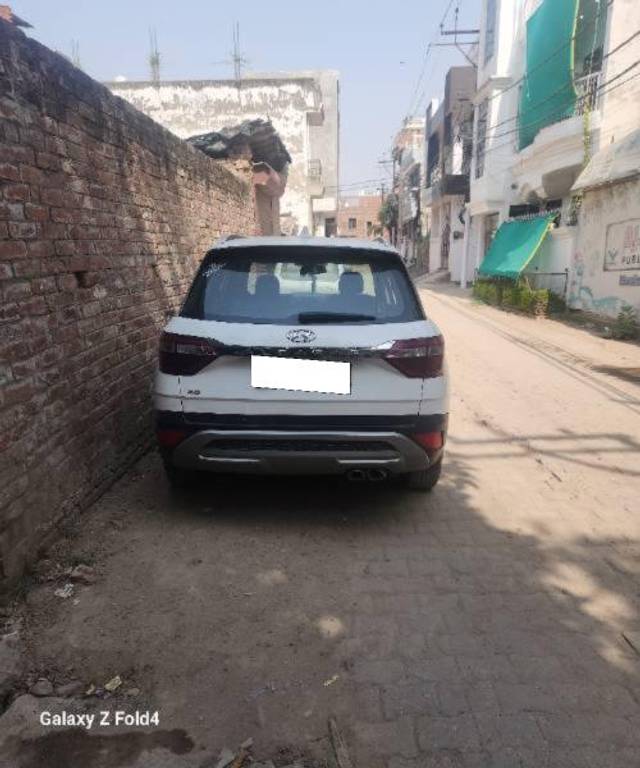 https://images10.gaadi.com/usedcar_image/4541356/original/processed_cde81cbd-91d4-4638-9805-fff1329b6407.jpg?imwidth=6402