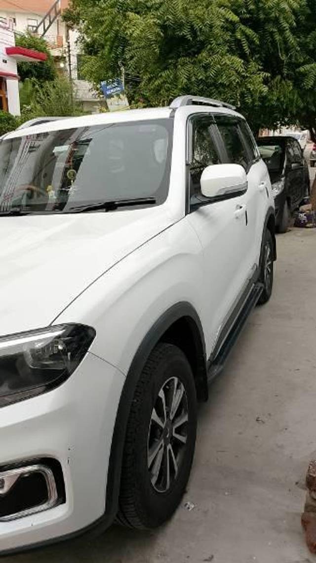 https://images10.gaadi.com/usedcar_image/4541371/original/processed_c1db6606-cd9e-4b39-8b58-46bcd3ea48f8.jpg?imwidth=6400