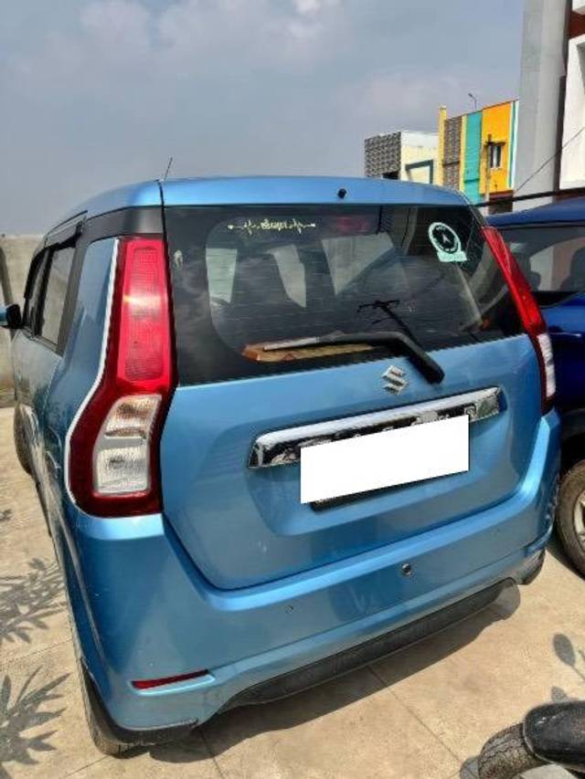https://images10.gaadi.com/usedcar_image/4541378/original/processed_2d1ffc91-48a8-4127-8746-ff5c5414208c.jpeg?imwidth=6401