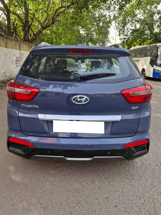 https://images10.gaadi.com/usedcar_image/4541379/original/processed_15c7d25edf8eb7e84d50d1be62a55d40.jpg?imwidth=6401