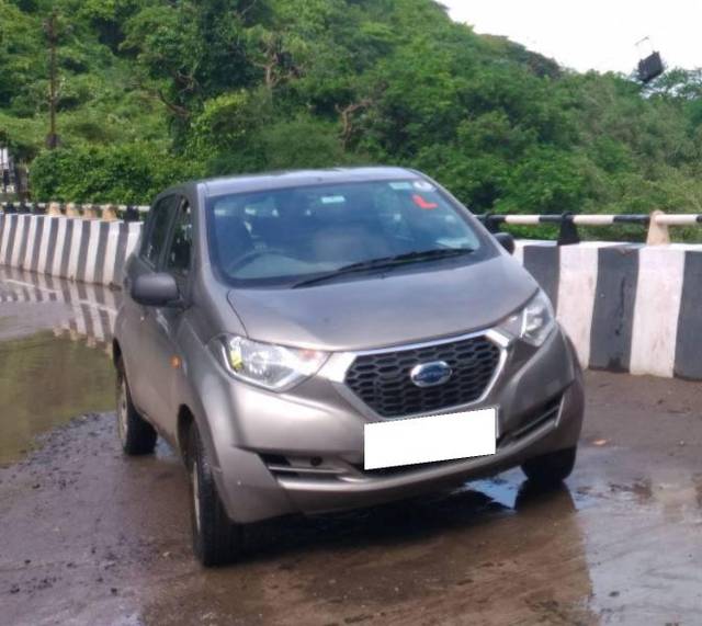 https://images10.gaadi.com/usedcar_image/4541384/original/processed_afd818cd-189a-413d-ac60-897c8f0e8a40.jpg?imwidth=6400