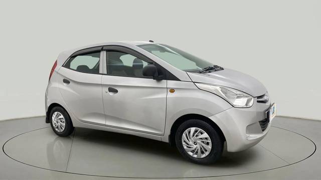 https://images10.gaadi.com/usedcar_image/4541387/original/09be7c5f00fb557a6224c211413aac7c.jpg?imwidth=6400