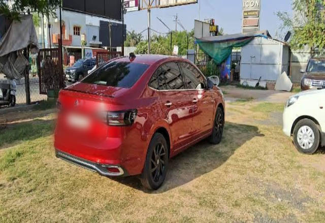 https://images10.gaadi.com/usedcar_image/4541395/original/5682ae99-9c59-4b0f-830b-b31903de08ad.?imwidth=6402