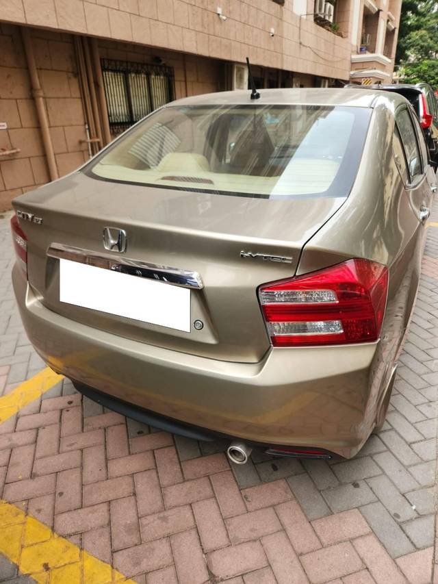 https://images10.gaadi.com/usedcar_image/4541405/original/processed_1dce71c2-7288-4e04-b1ce-8a7d7d926226.jpg?imwidth=6401