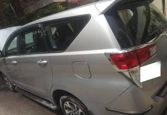 https://images10.gaadi.com/usedcar_image/4541408/original/b1e05807-ad39-43a4-8c02-e938ee40f0b2.?imwidth=6401