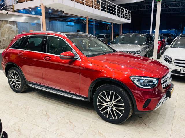 https://images10.gaadi.com/usedcar_image/4541431/original/processed_95b6d0c60b002b7668d90725b57e0522.jpg?imwidth=6400