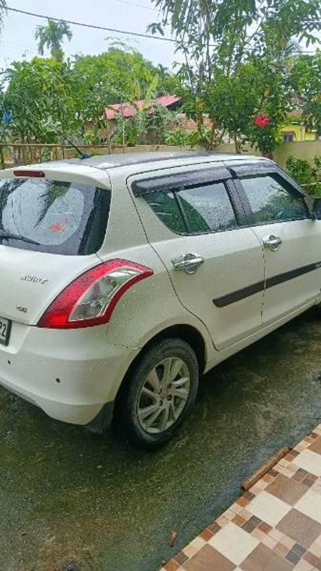 https://images10.gaadi.com/usedcar_image/4541436/original/processed_3ae66cb8-3131-499e-8d76-2e59847e144e.jpg?imwidth=6401