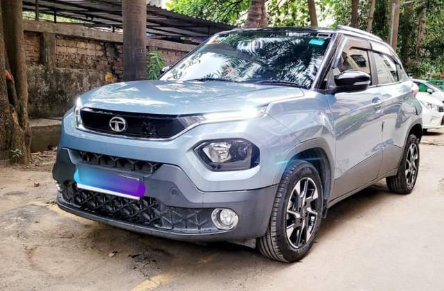 https://images10.gaadi.com/usedcar_image/4541440/original/processed_e5e85853-4026-41cc-894a-e63bdb49647e.jpg?imwidth=6400