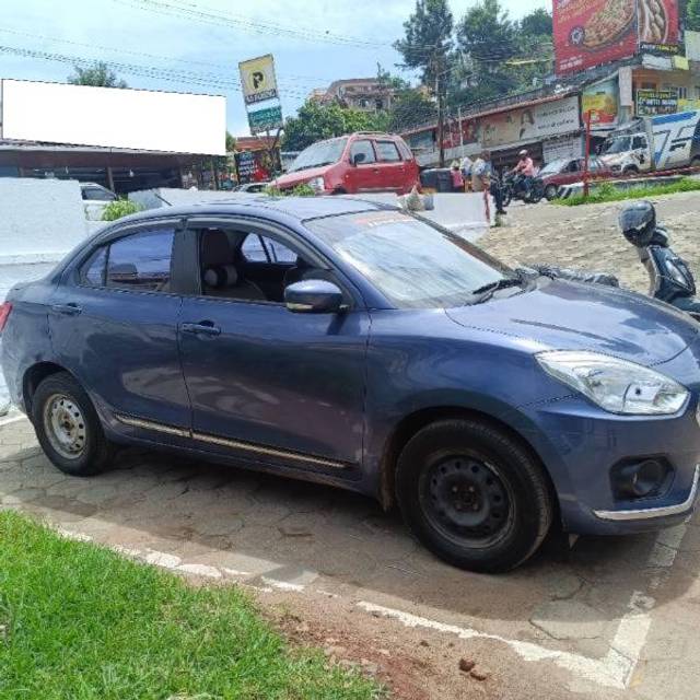https://images10.gaadi.com/usedcar_image/4541449/original/processed_1603a3d0-6aad-4e60-a35b-9ac2e8080c30.jpg?imwidth=6400