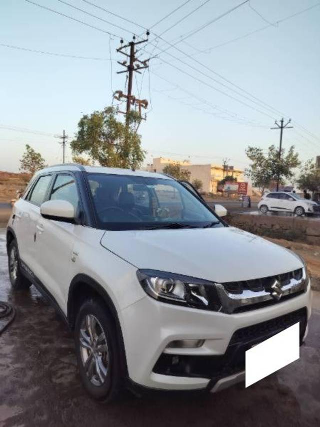 https://images10.gaadi.com/usedcar_image/4541498/original/processed_0fb47c76-9f54-4df8-8584-033867887870.jpg?imwidth=6400