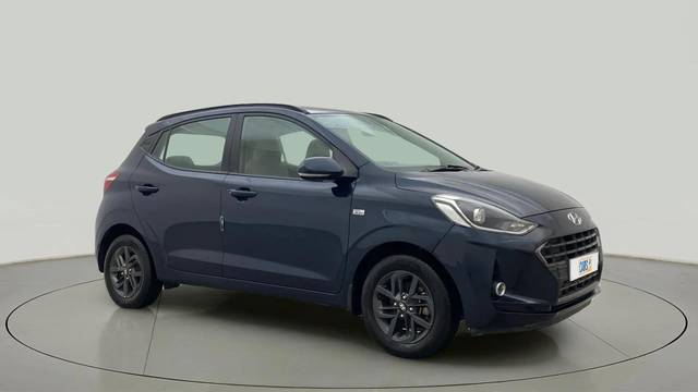 https://images10.gaadi.com/usedcar_image/4541505/original/b4c0899ed27bcd651c0209edc1c77172.jpg?imwidth=6400