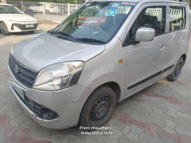 https://images10.gaadi.com/usedcar_image/4541523/original/processed_282869402bd4f4c581797bed025bd846.jpg?imwidth=6402