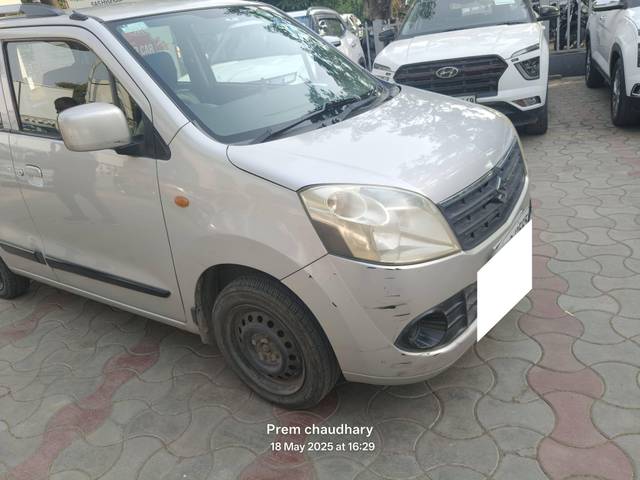 https://images10.gaadi.com/usedcar_image/4541523/original/processed_3ad202ca2902dda0bce3bfd92f7e8388.jpg?imwidth=6400