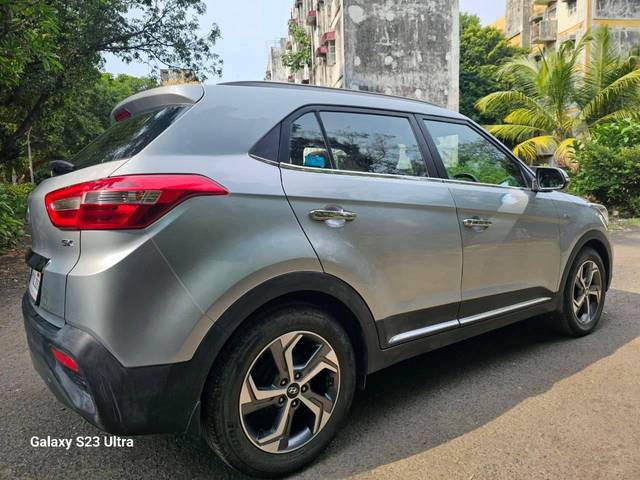 https://images10.gaadi.com/usedcar_image/4541524/original/processed_6c58c777fe09ae8cc51777f10acedd70.jpg?imwidth=6401