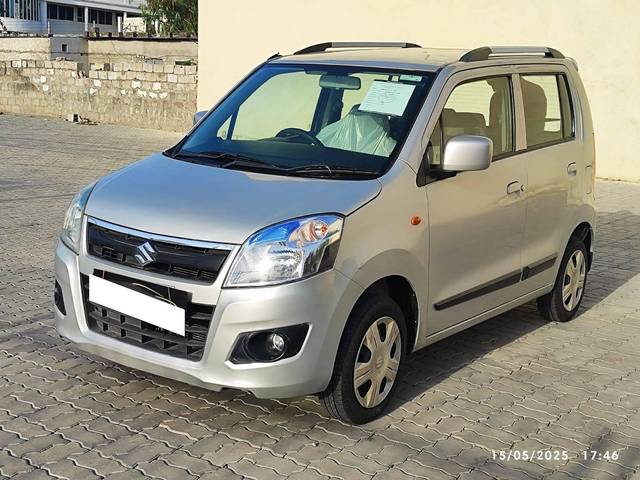 https://images10.gaadi.com/usedcar_image/4541525/original/processed_4c4aa39ed58e694c339f7185df077ceb.jpeg?imwidth=6400
