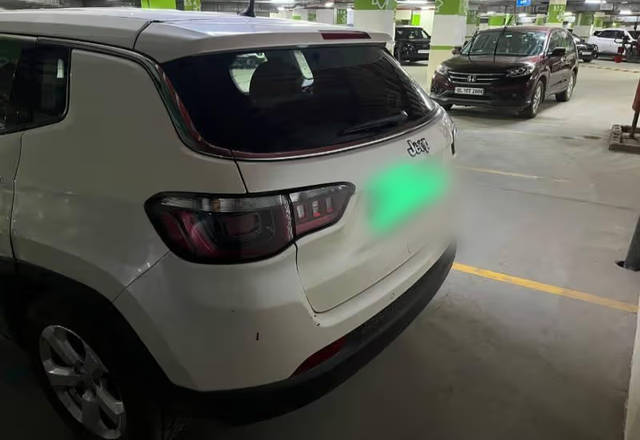 https://images10.gaadi.com/usedcar_image/4541529/original/72ae9384-80ce-4f6c-afc5-f21d2e69997d.?imwidth=6402