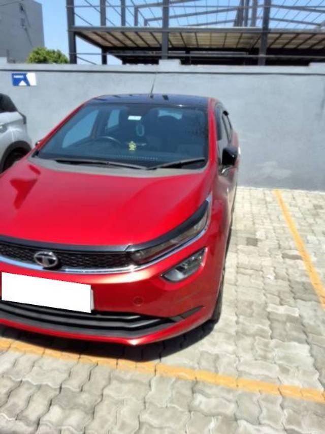 https://images10.gaadi.com/usedcar_image/4541538/original/processed_b9aa2b4f-49f0-41c0-a96a-a9f836b46639.jpg?imwidth=6402
